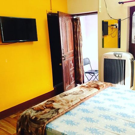 Paradise Inn Guest House Варанаси Екстериор снимка