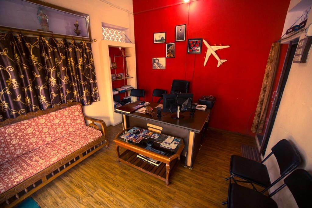 Paradise Inn Guest House Варанаси Екстериор снимка