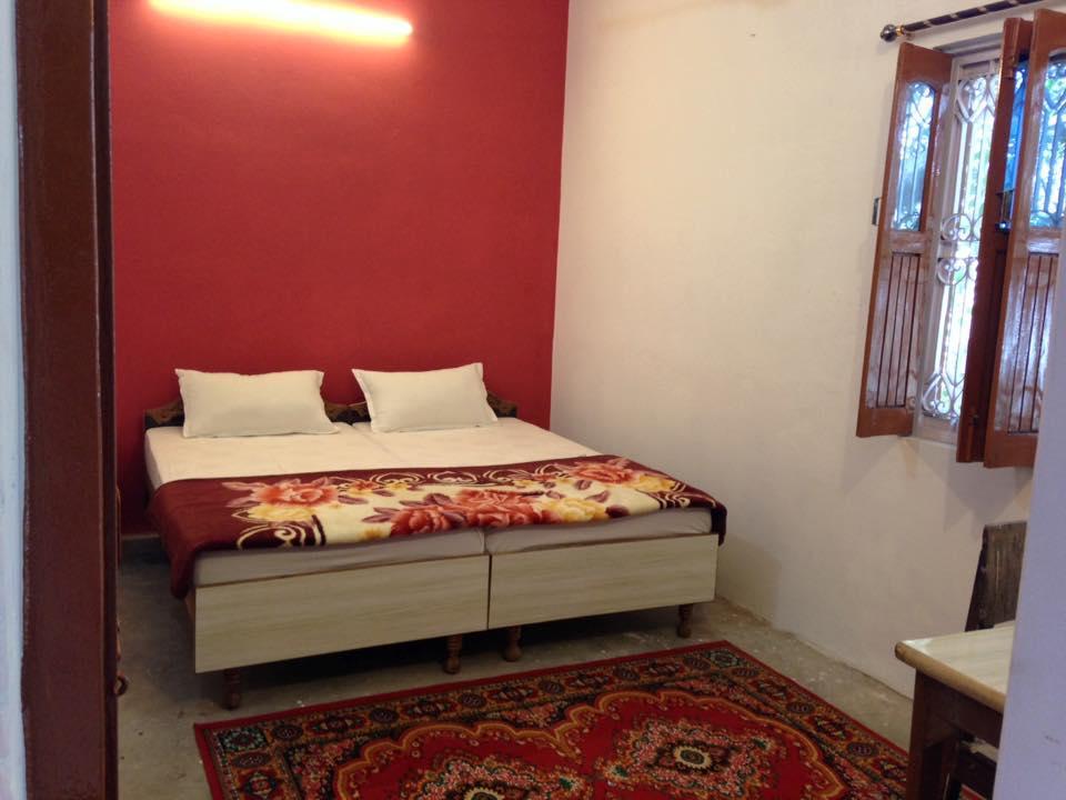 Paradise Inn Guest House Варанаси Екстериор снимка