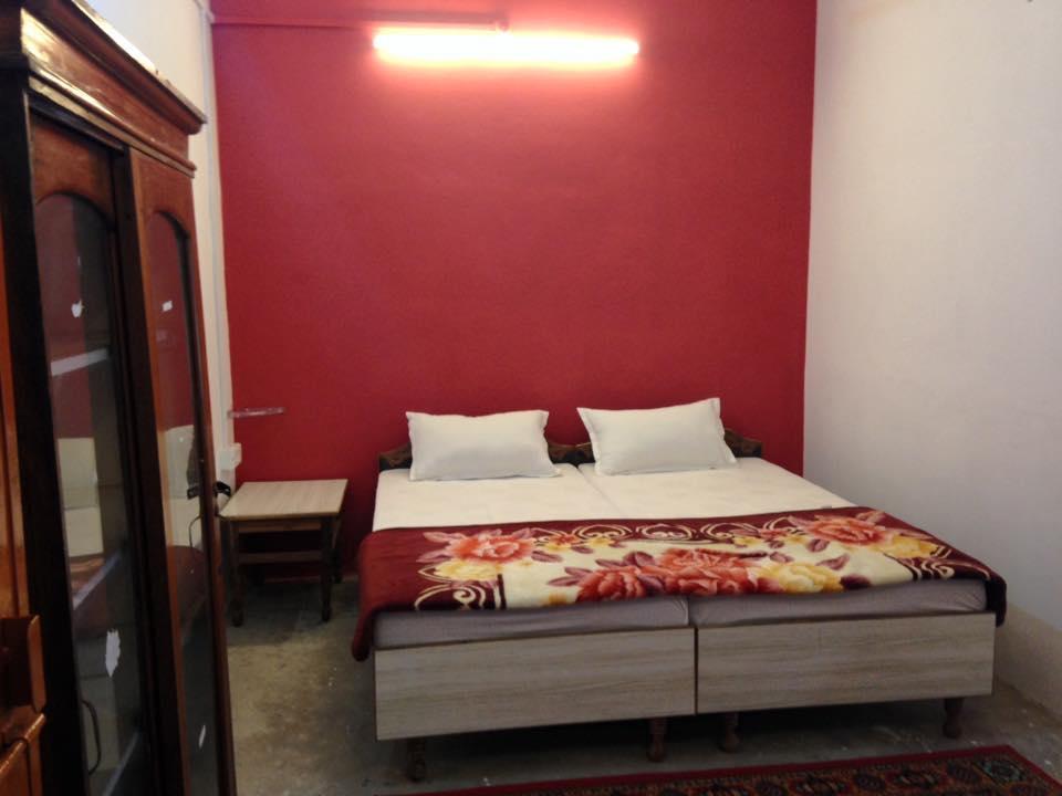 Paradise Inn Guest House Варанаси Екстериор снимка