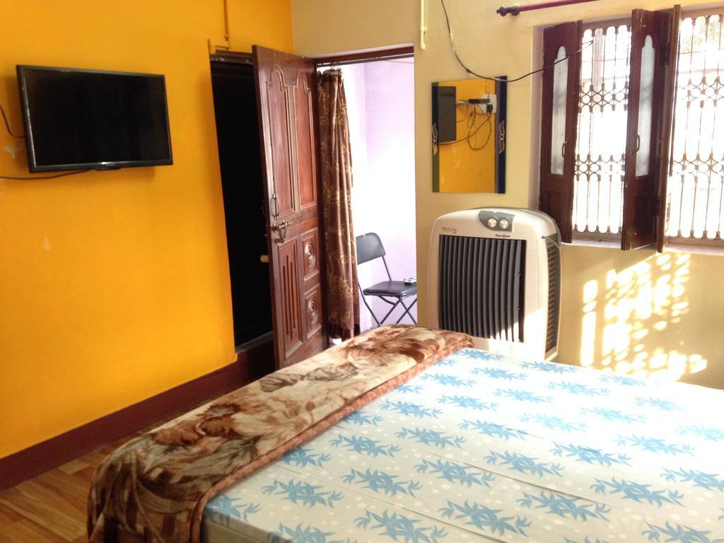Paradise Inn Guest House Варанаси Екстериор снимка